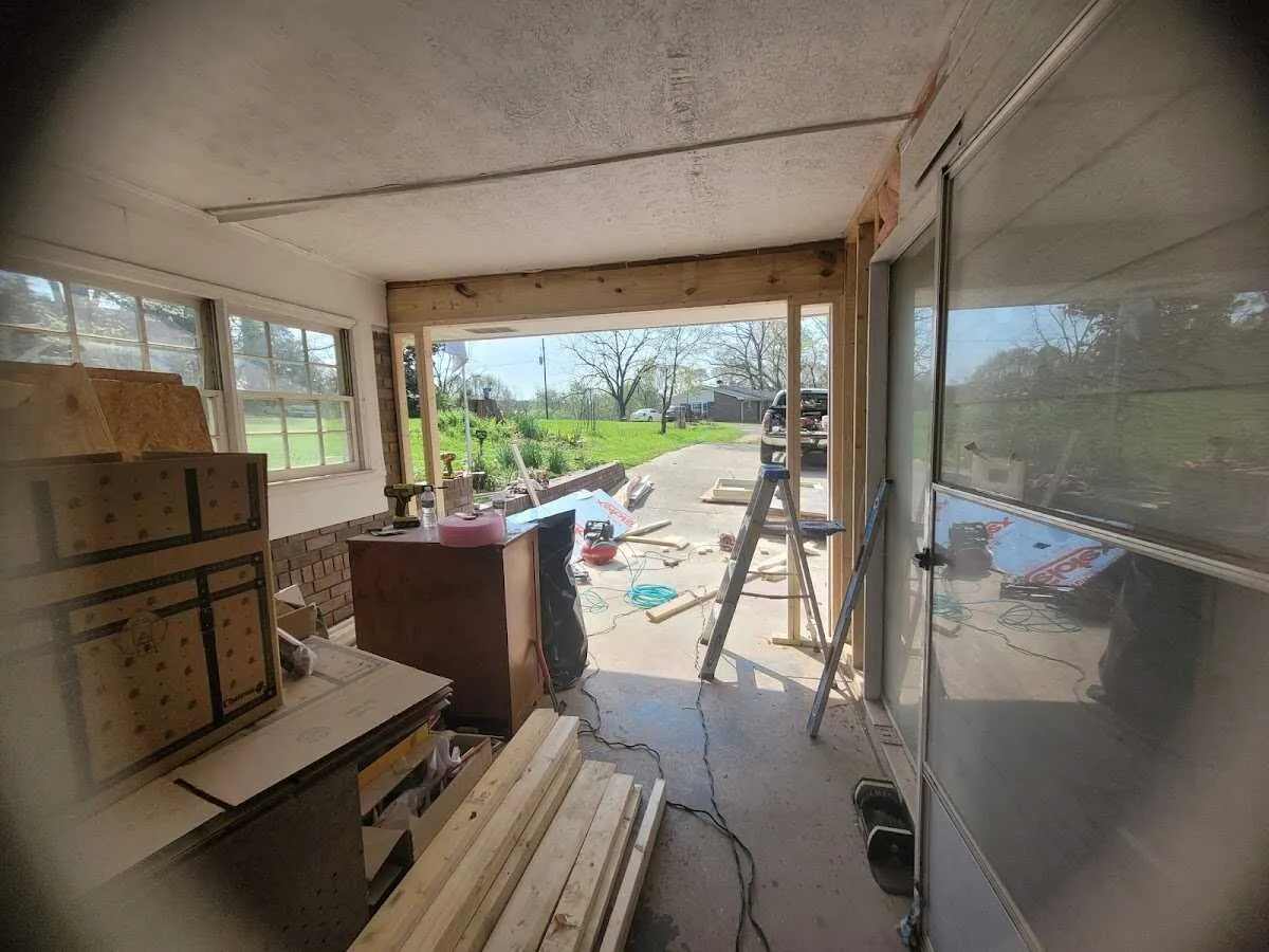 Air movers and dehumidifier for Drying & Dehumidification in Lexington